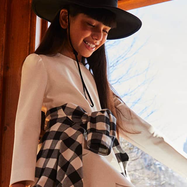 Il Gufo model white dress