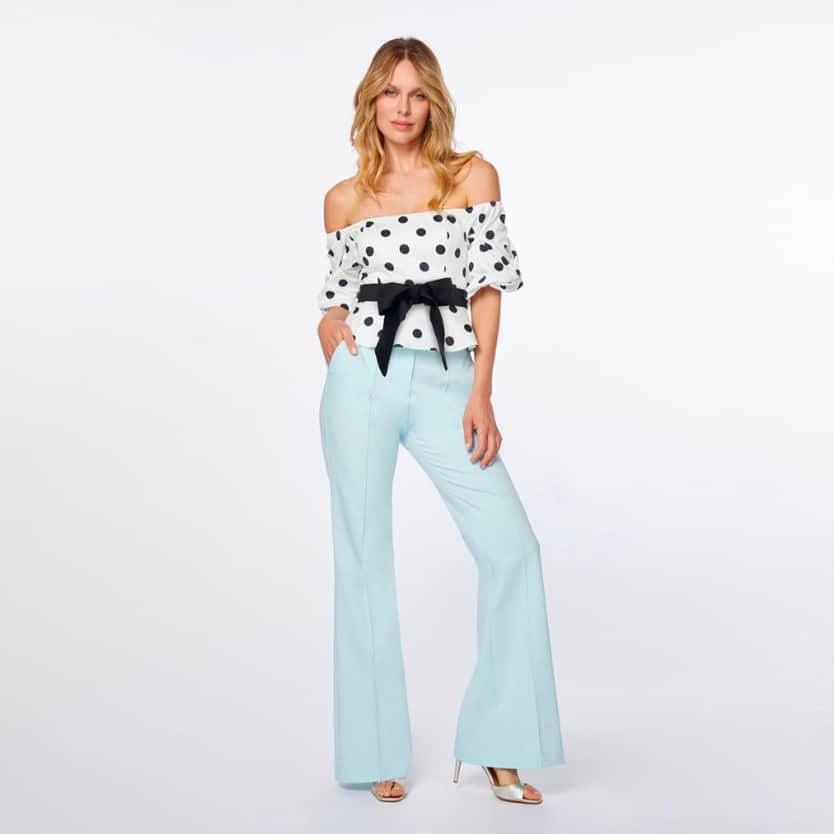 Blumarine spotlight carousel block 1080x1080 3.jpg