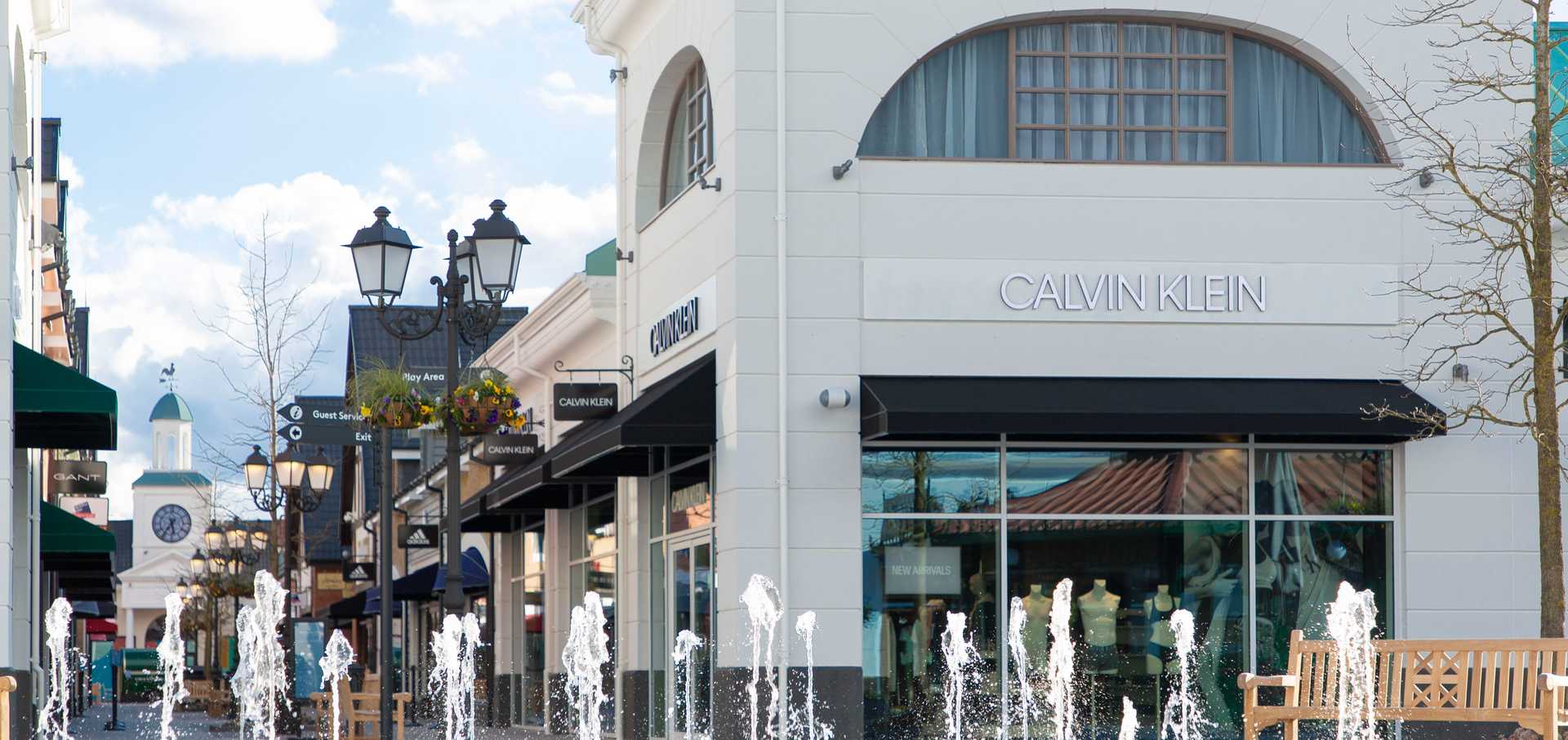 Silent video of Day Out at West Midlands Designer Outlet"