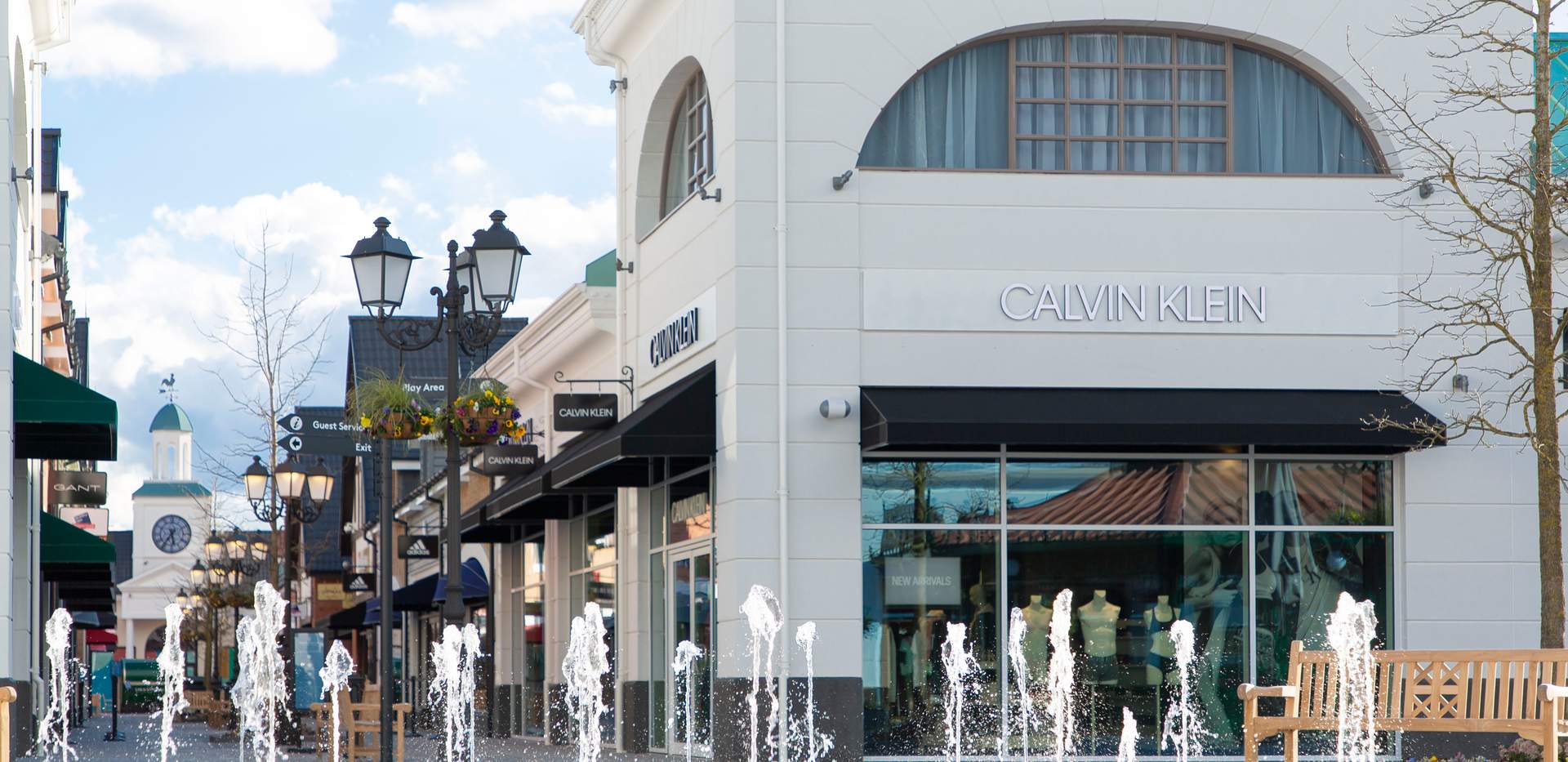 Silent video of Day Out at West Midlands Designer Outlet"