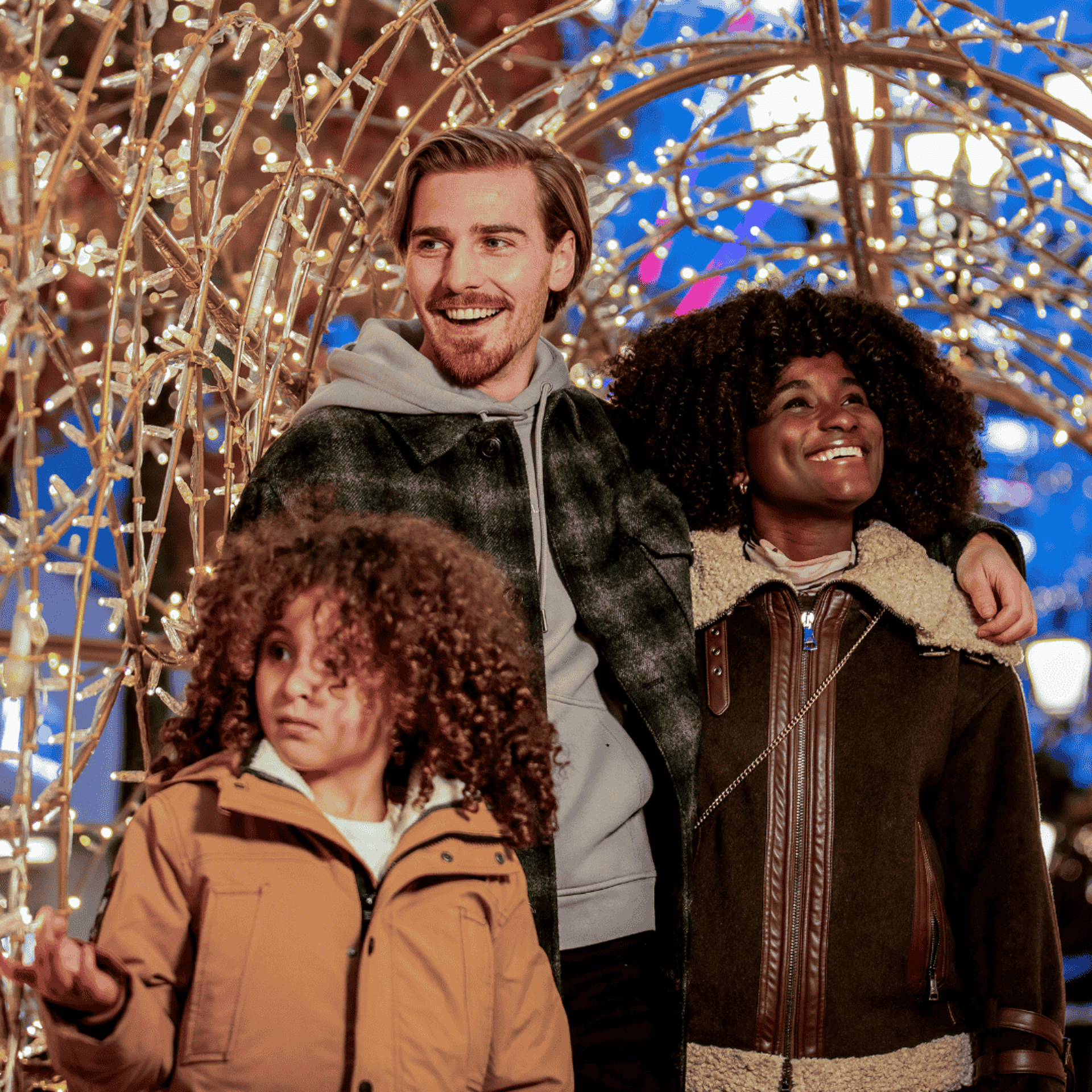 Family enjoying the atmosphere at Designer Outlet Roermond