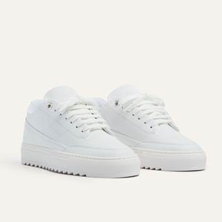 *sur l'ensemble de la collection de chaussures hors produits de nettoyage